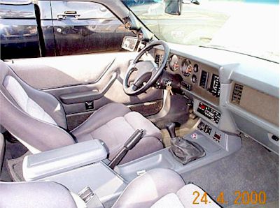 barry_interior.jpg (31616 bytes)